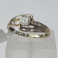 LADIES 9CT DIAMOND RING 2.0GMS Ring Size Q / 8.5 US