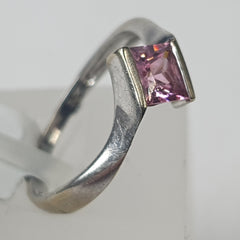 LADIES 9CT RING 1.4GMS Ring Size K / 6 US