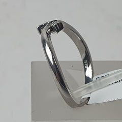 LADIES 9CT DIAMOND RING 2.5GMS Ring Size N / 7.5 US