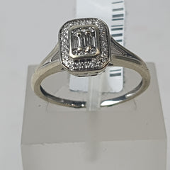 LADIES 9CT WHITE GOLD DIAMOND RING 2.2GMS Ring Size N / 7 US