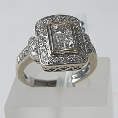 LADIES 10CT DIAMOND RING 4.3GMS Ring Size J 1/2 / 5.5 US