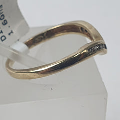LADIES 9CT DIAMOND V RING 1.6GMS  Ring Size M / 6.5 US