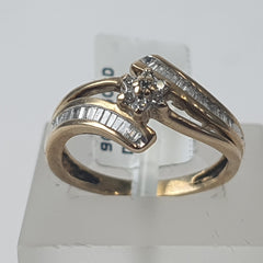 LADIES 9CT DIAMOND RING 2.3GMS Ring Size K / 5.5 US