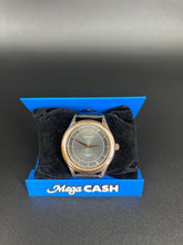 Maestro men’s watch with rose gold bezel