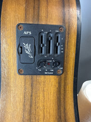 Maton Electric Acoustic EM725C W.O.M. “Stockman” Guitar with Hard Case