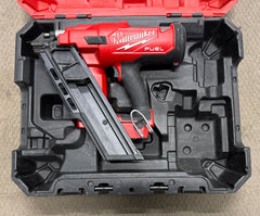 Milwaukee 18V Fuel 30-34 Degree Framing Nailer - Tool Only - M18FNN