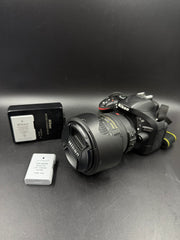 Nikon D5200 Camera with AF-S 18-200mm Lens