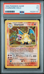 Pokemon- Charizard 4/102 PSA 3