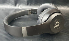 Beats Solo 4 - Heaadphones - Mega Cash Sydney
