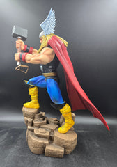 Avengers - The Mighty Thor - Statue - Marvel Milestones - Art Asylum