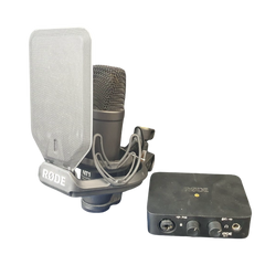 RODE - NT1 Cardioid Condenser Microphone with AI1 Audio Interface + SMR Shock Mount