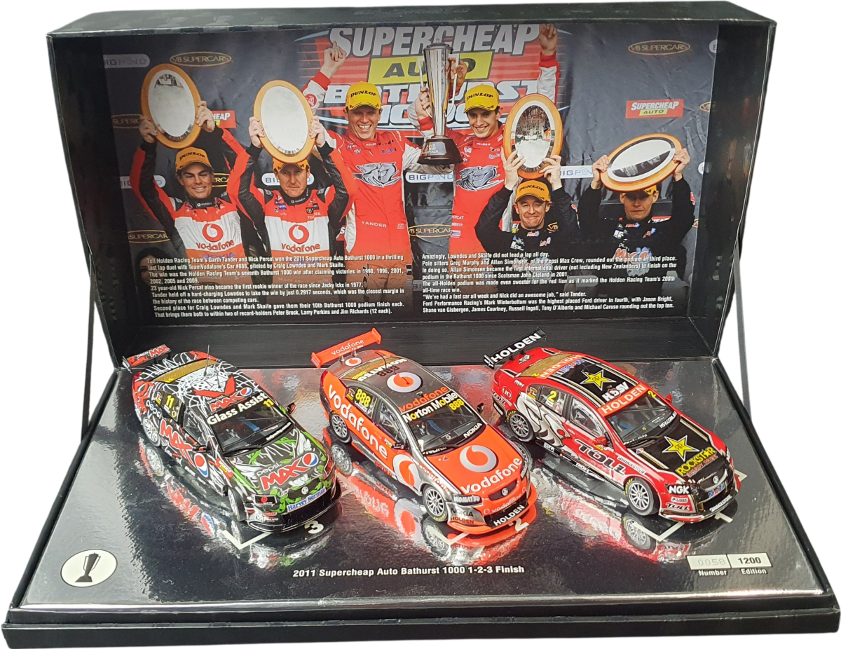 1:43 Classic Carlectables 2011 Bathurst 1000 1 - 2 - 3 Finish Holden Commodores - Mega Cash Sydney