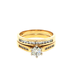 18ct Yellow Gold Diamond Engagement Ring Set