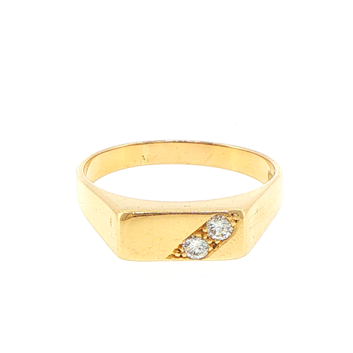18ct Yellow Gold Diamond Accent Signet Ring