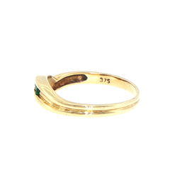 9ct Yellow Gold Curved Multi-Stone Diamond Ring