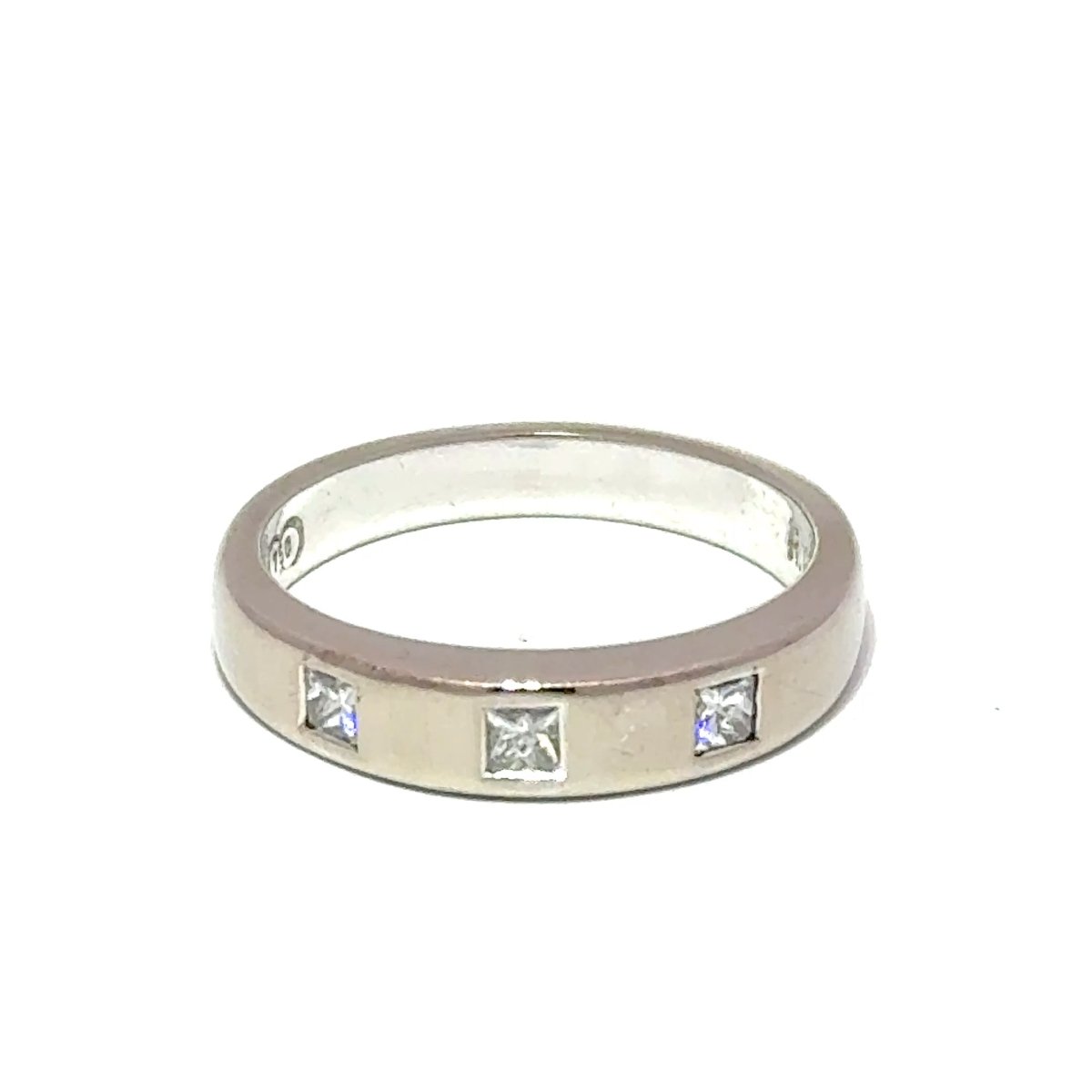 18ct White Gold Three-Stone Diamond Flush Set Band Ring - Mega Cash Sydney