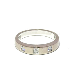 18ct White Gold Three-Stone Diamond Flush Set Band Ring - Mega Cash Sydney