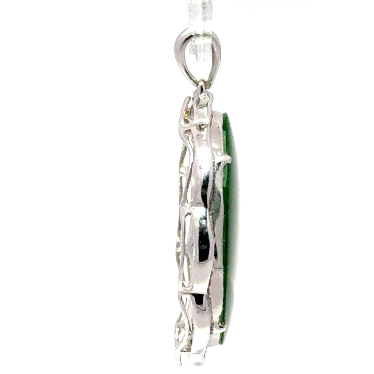18ct White Gold Vibrant Green Oval Jade Pendant - Mega Cash Sydney