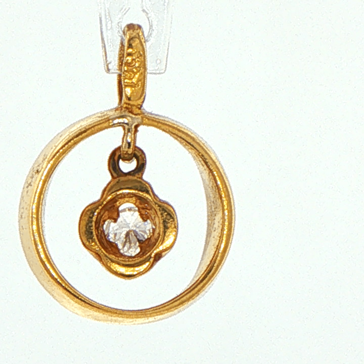 18ct Yellow Gold Diamond Circle Pendant - Mega Cash Sydney