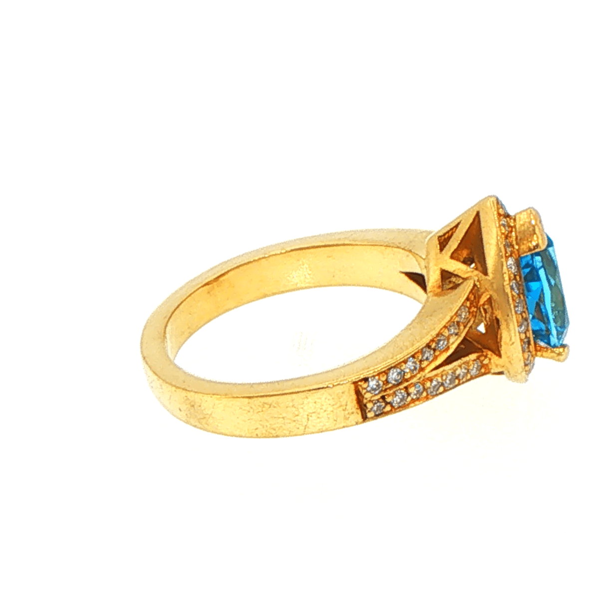 18ct Yellow Gold Split-Shank Diamond Halo Ring - Mega Cash Sydney