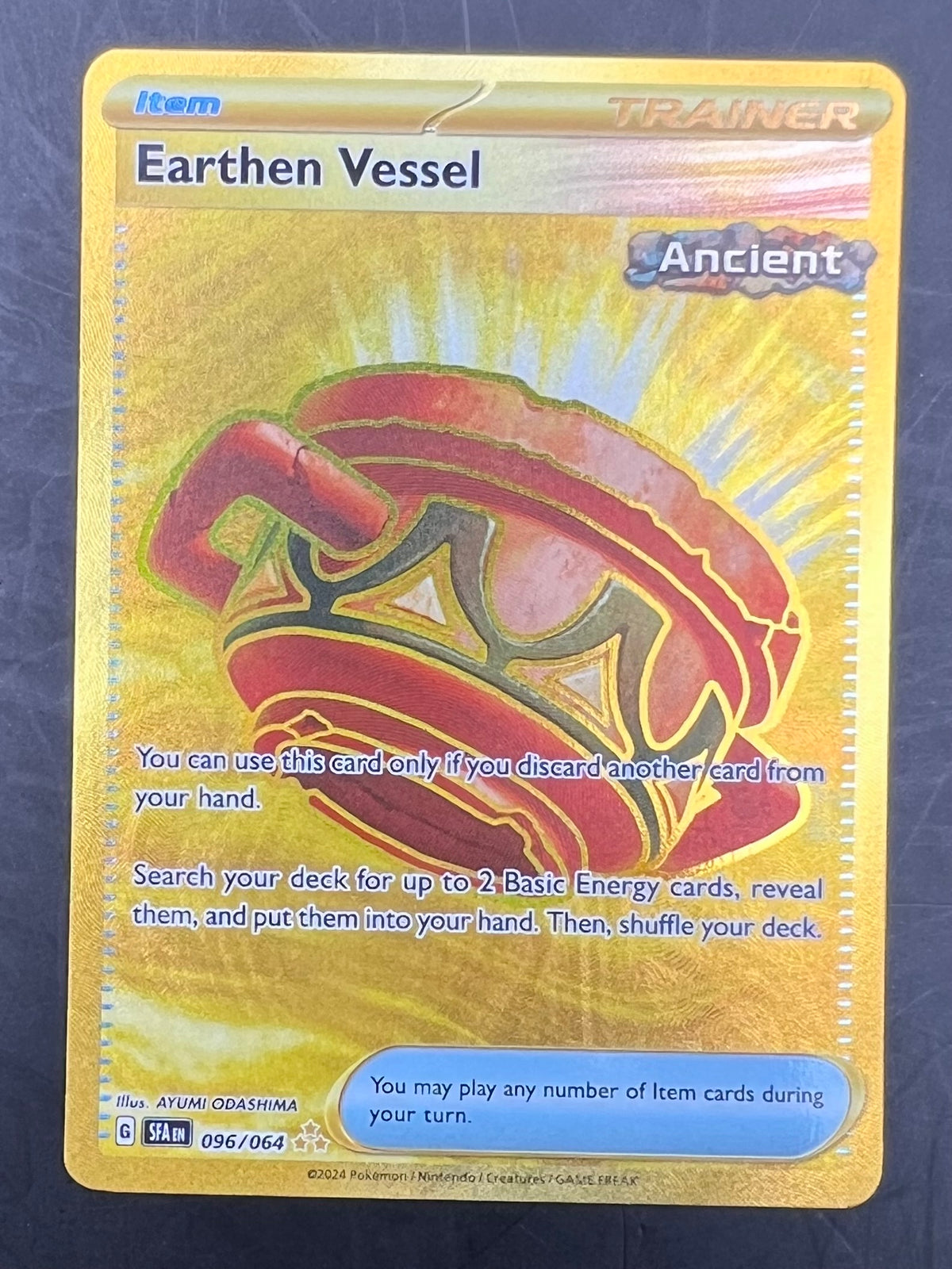 Earthen Vessel Hyper Rare - Shrouded Fable