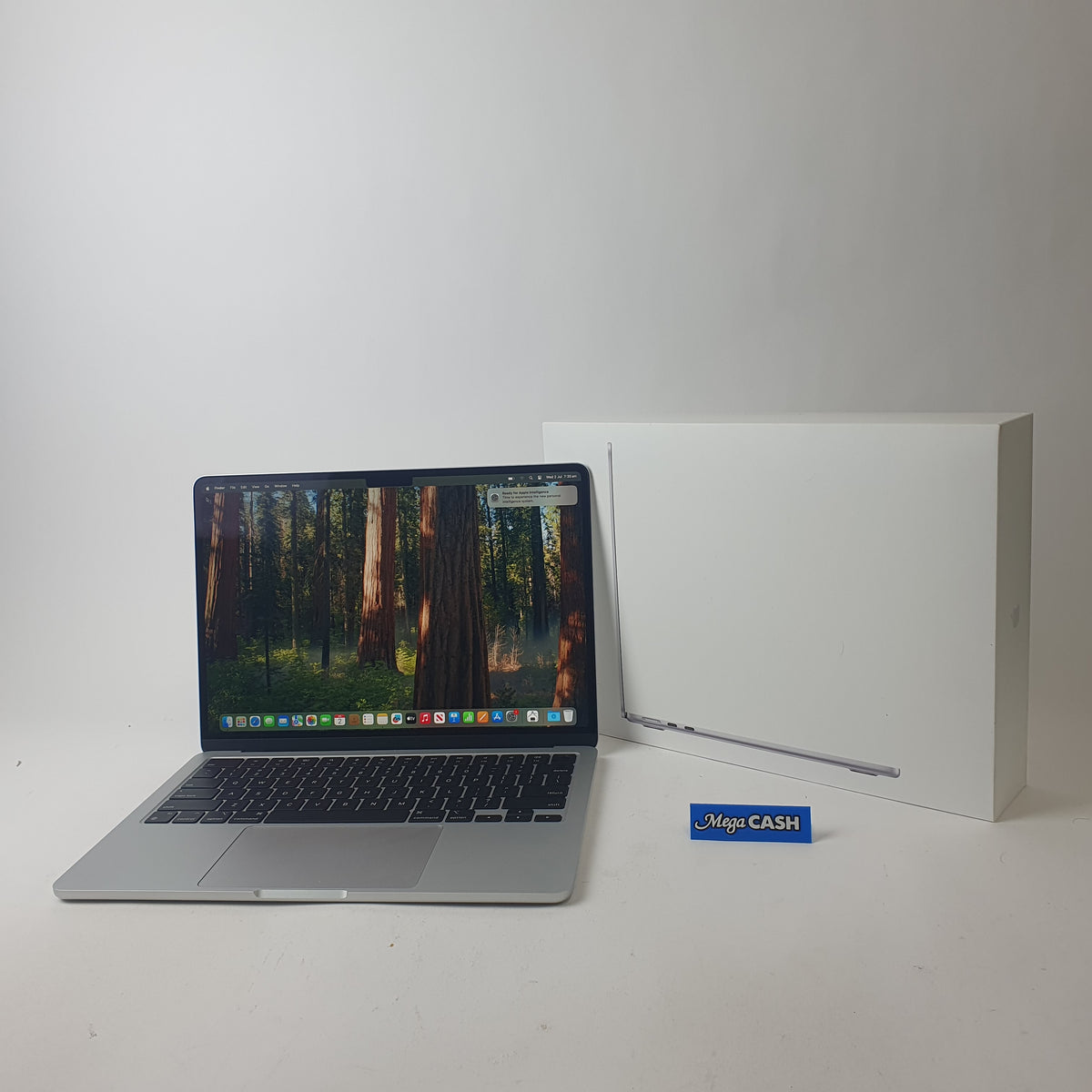 Apple Macbook Air 2022 - 13.6" - M2 Chip - 16GB RAM - 256GB - A2681