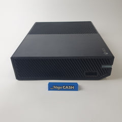 Microsoft Xbox One Original Console + Controller & Cables