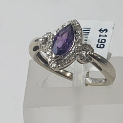 LADIES 9CT DIAMOND RING 2.8GMS Ring Size L / 6 US