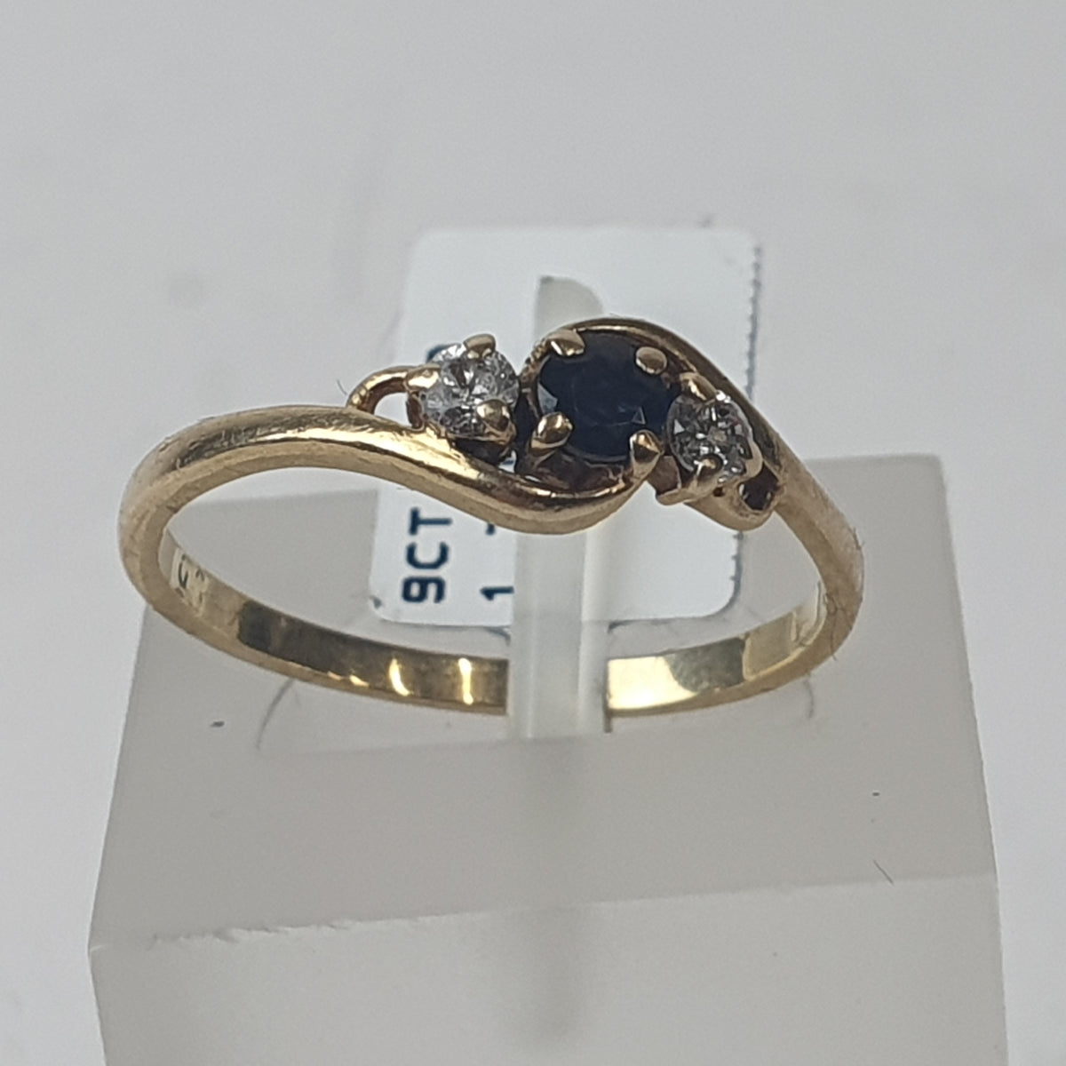 LADIES 9CT CZ RING 1.7GMS Ring Size P / 7.5 US