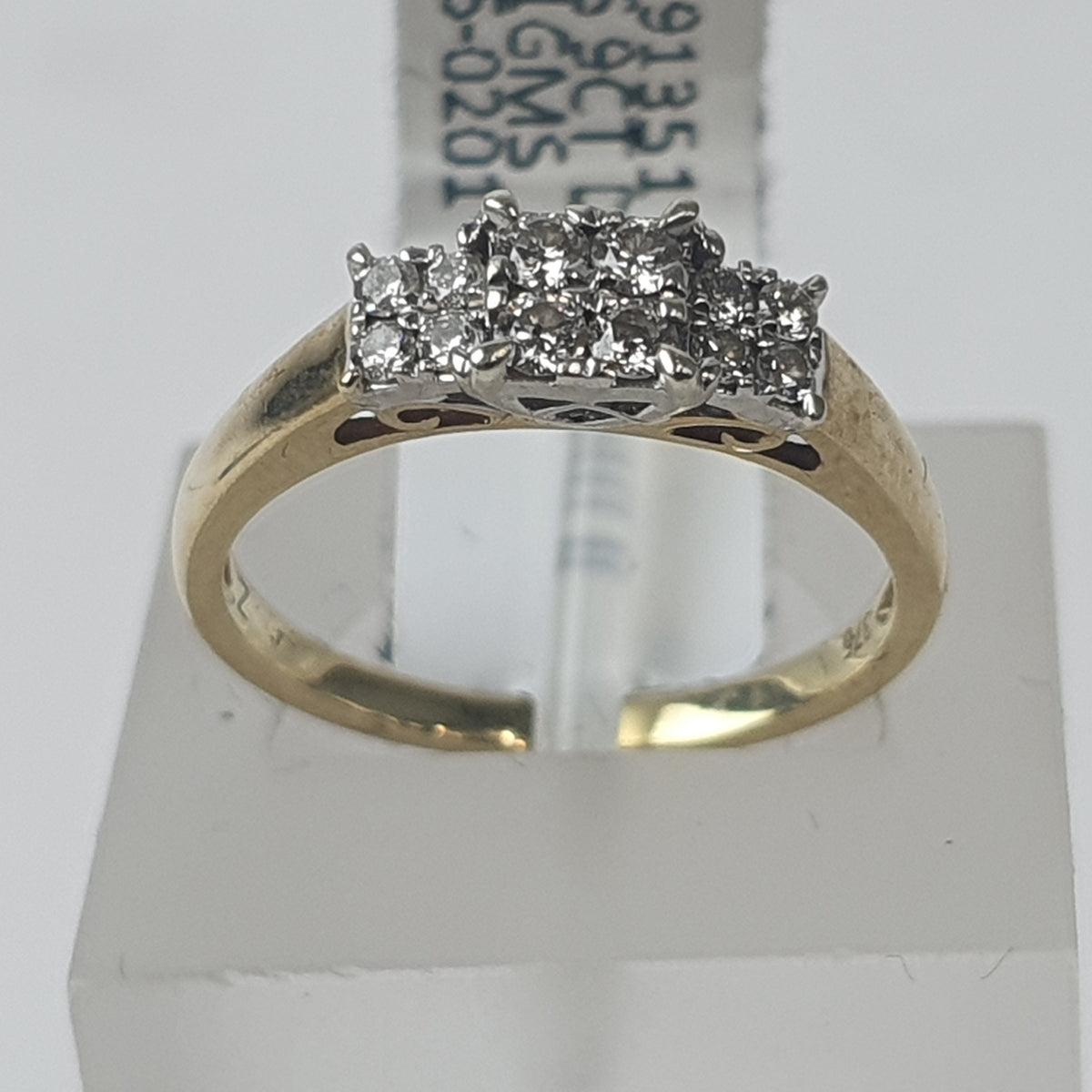 LADIES 9CT DIAMOND RING 2.1GMS Ring Size L / 6 US