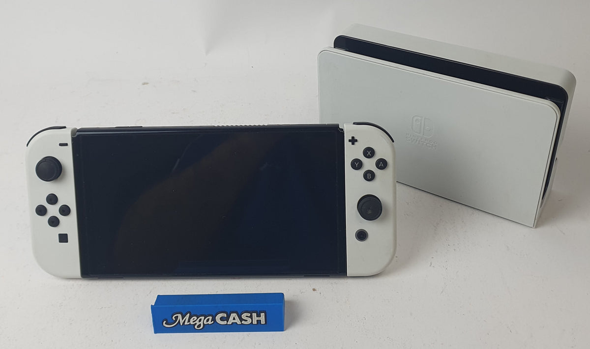 NINTENDO CONSOLE HEG-001 WITH DOCK JOYCONS 2 X CONTROLLERS