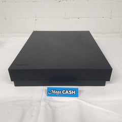 MICROSOFT - XBOX ONE X - 1TB - 1787 - WITH CONTROLLER