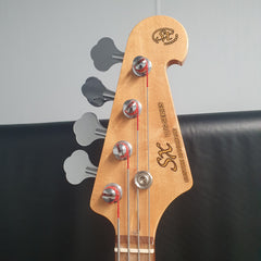 SX BASS GUITAR VTG SERIES S/N:21204123 IN CASE