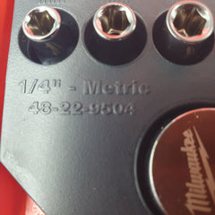MILWAUKEE - 1/4" Drive 28pc Ratchet & Socket Set - Metric - 48-22-9504