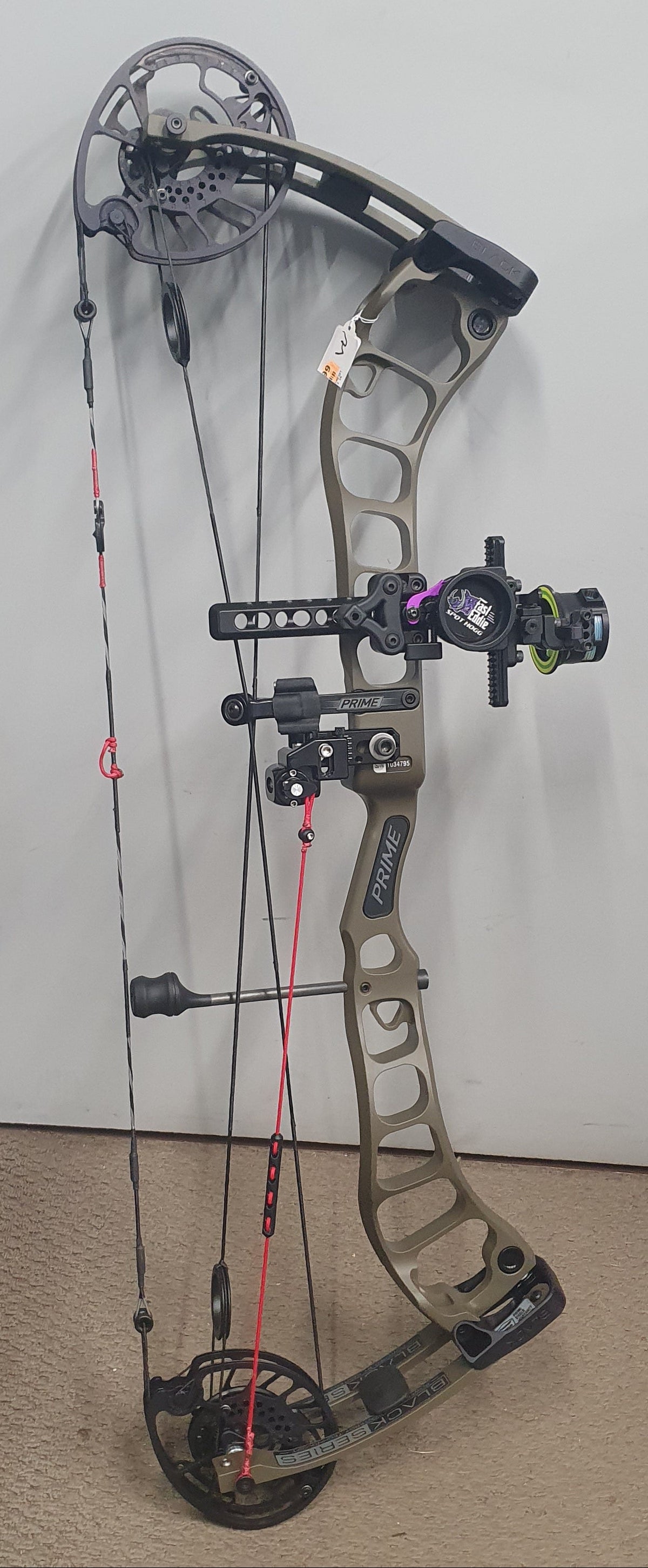 PRIME - Black Series 3 - 70-80 Pound Draw Weight - Right Handed - Compound Bow