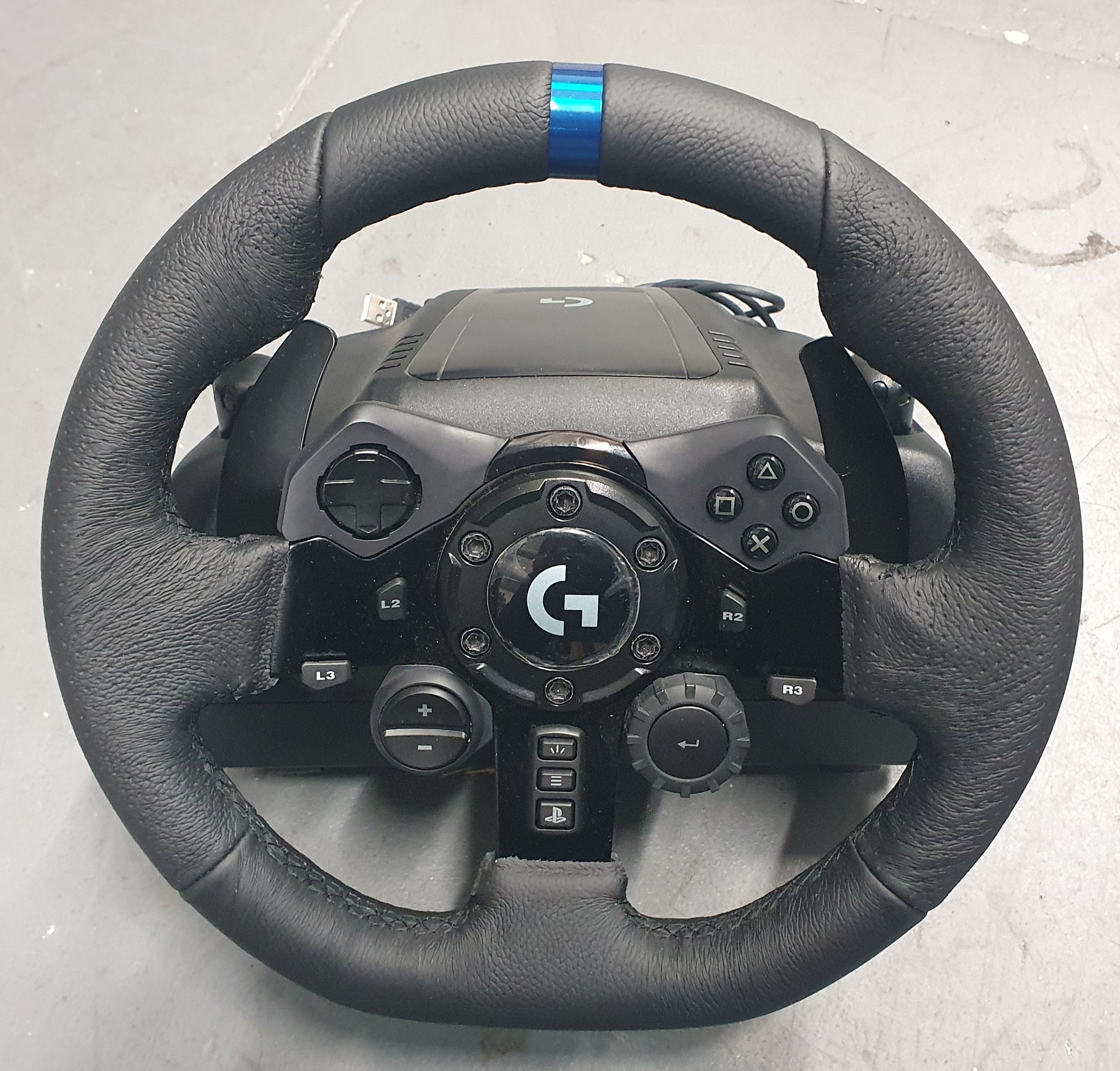 Logitech G923 TRUEFORCE Sim Racing Wheel for Playstation