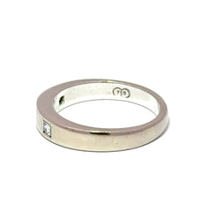 18ct White Gold Three-Stone Diamond Flush Set Band Ring
