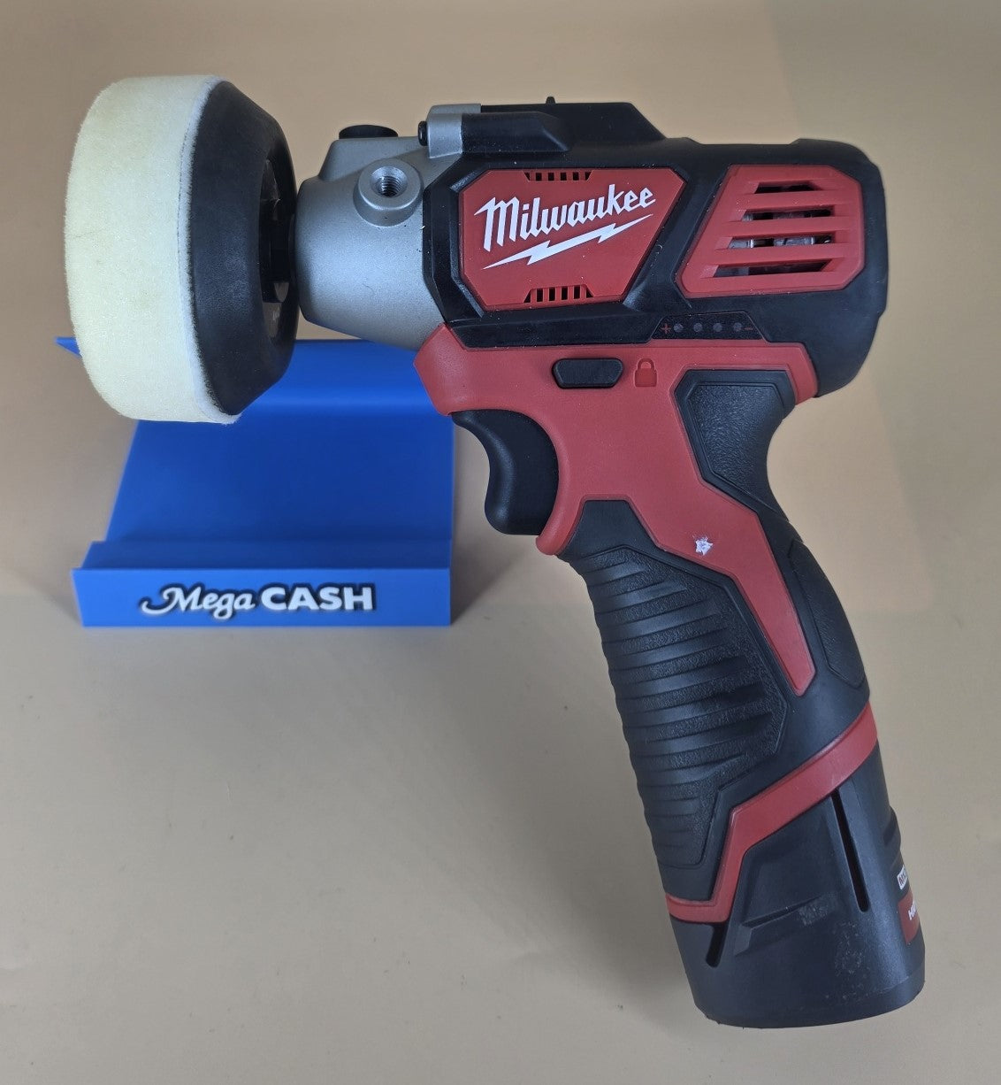 Milwaukee Polisher M12 BPS With Milwaukee Battery HB2 2.5 Ah