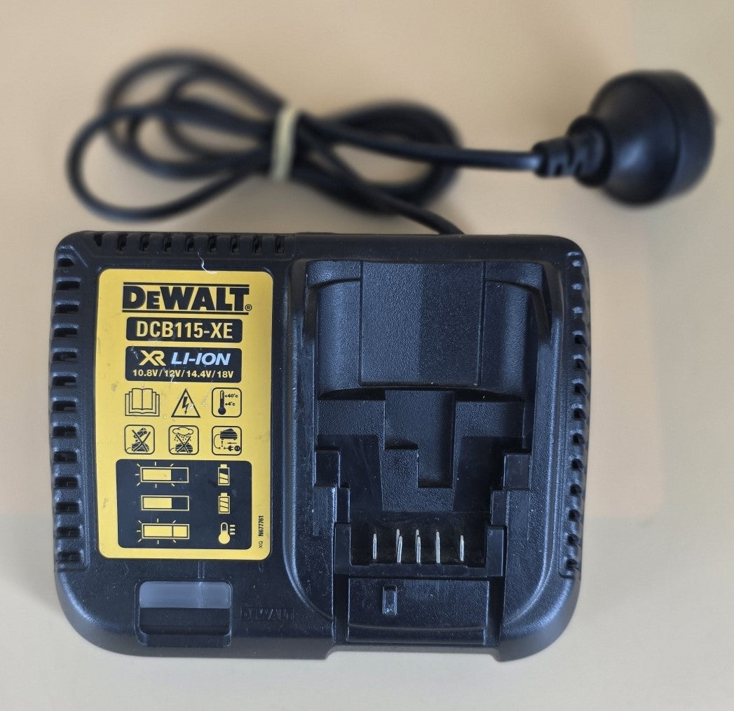 DeWALT Battery Charger DCB115-XE