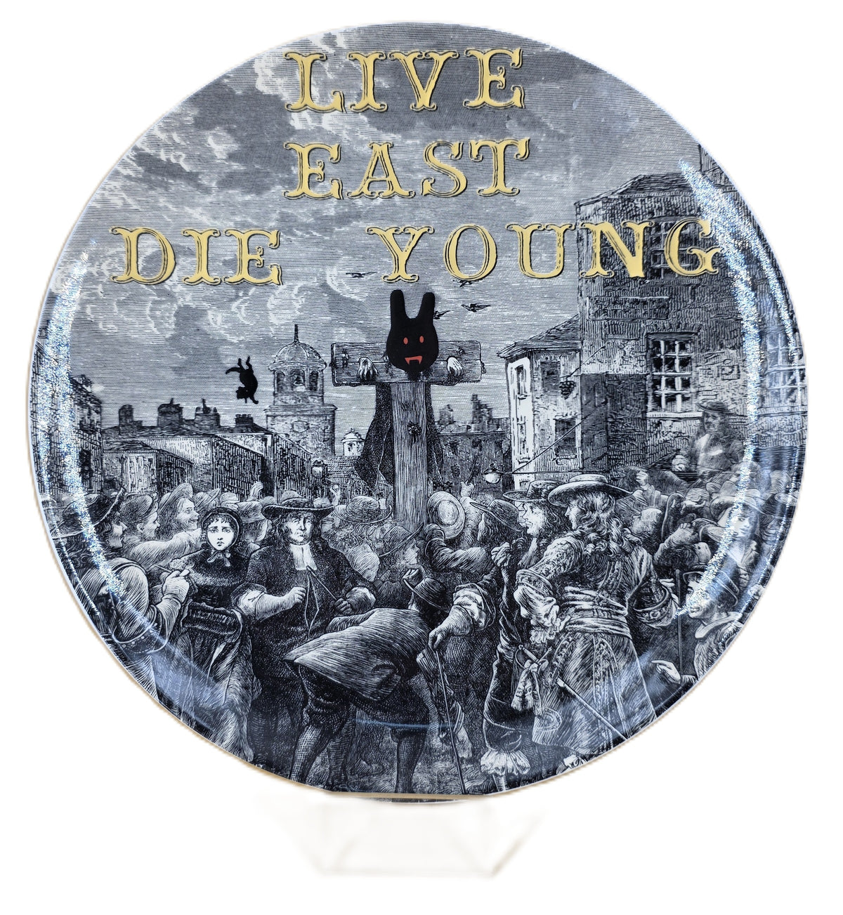 Royal Doulton - Collectors Plate With Authenticity - Pure Evil In The Pillory - 0537/2000