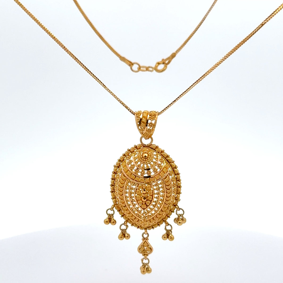 22ct Yellow Gold Ornate Filigree Pendant Necklace
