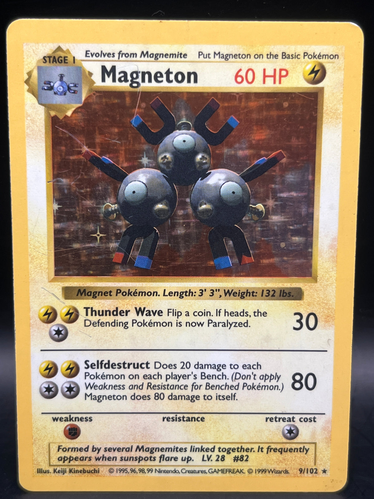 Magneton 9/102 Holo Shadowless Base Set