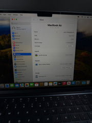 Apple MacBook Air 13” M3 (2024) Model A3113 - 256gb SSD 8gb RAM