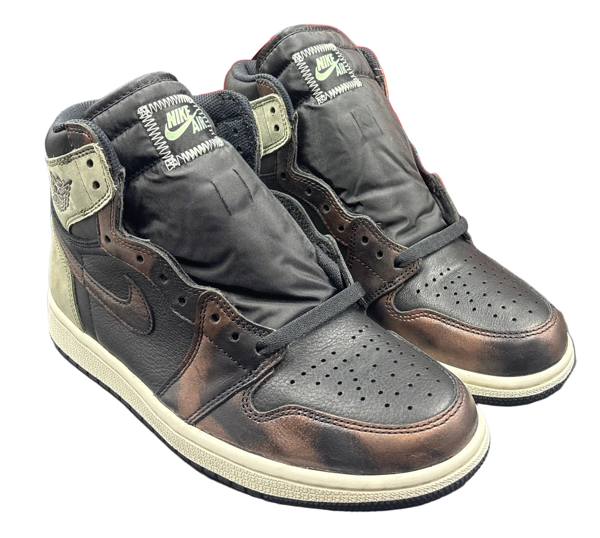 NIKE - Air Jordan 1 Retro High Tops - With Black and Green Laces - Size 9 US Mens