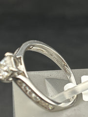 Ladies 14ct Gold 0.5ct Diamond Ring Size N / 7 US