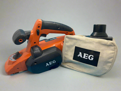 AEG - BHO18X4 - 18V 82mm Brushless Planer - Skin Only W/ Dust Cover
