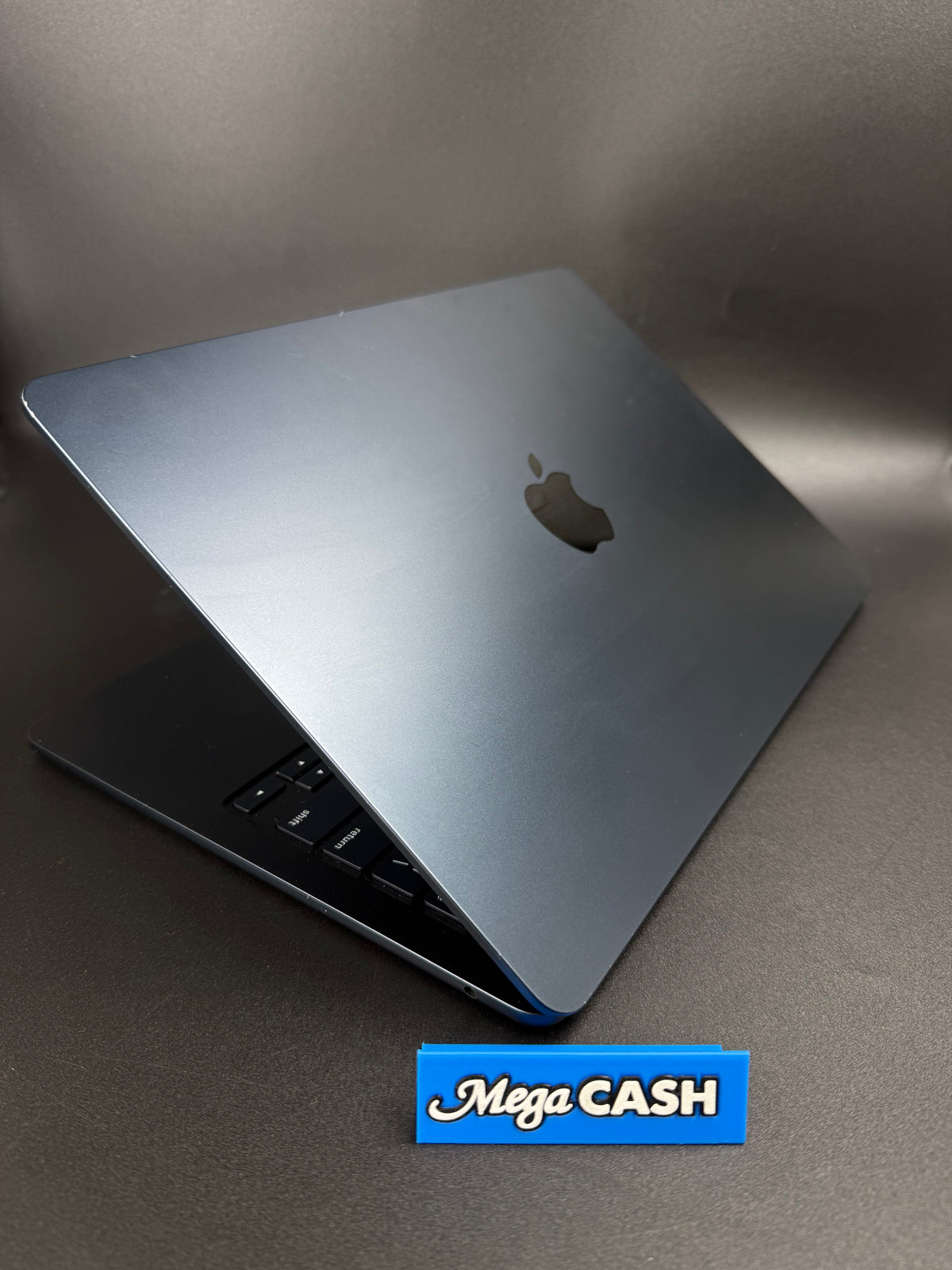 Apple MacBook Air 13” M3 (2024) Model A3113 - 256gb SSD 8gb RAM