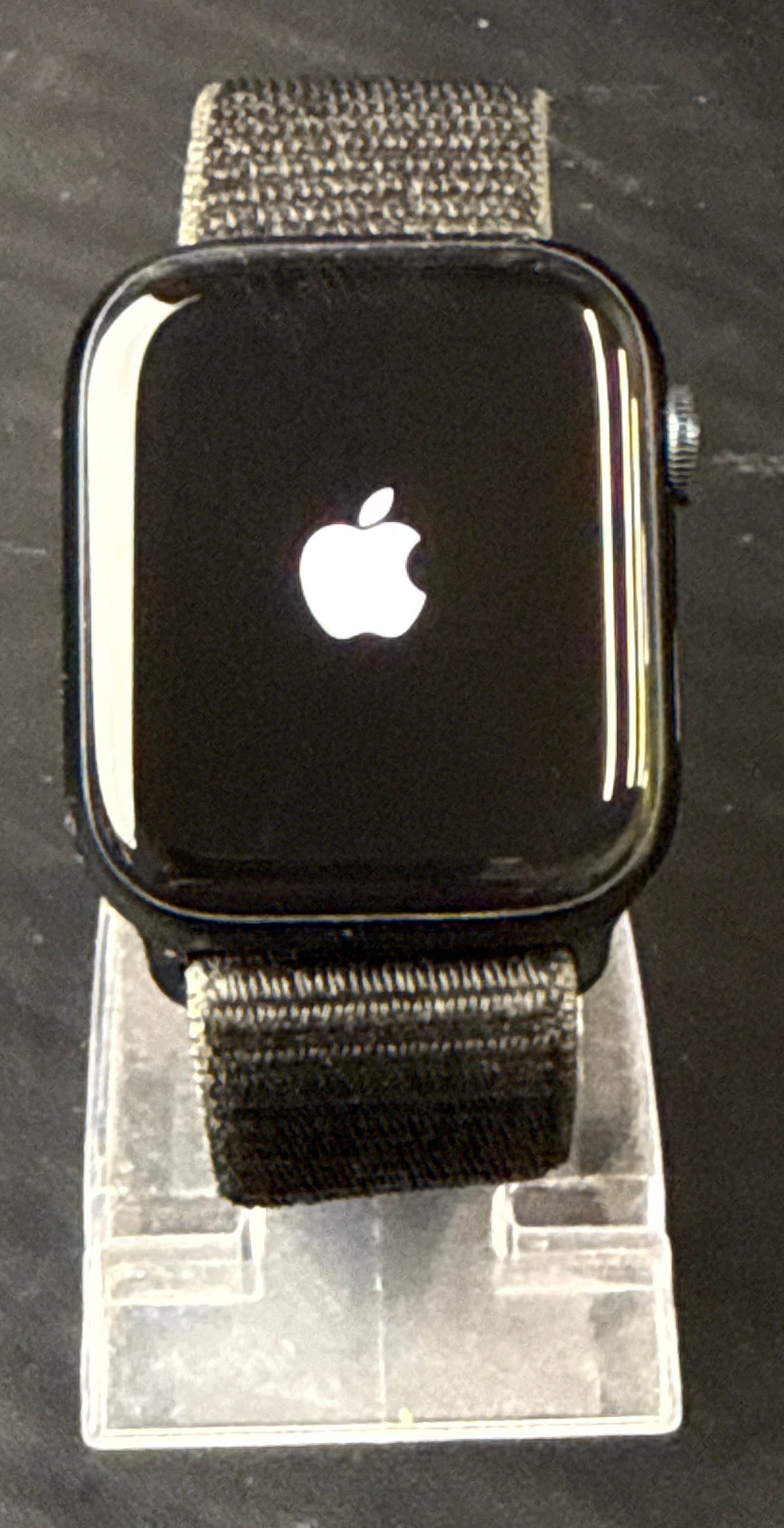 Apple Smart Watch GPS + LTE Series 8 45mm plus charger