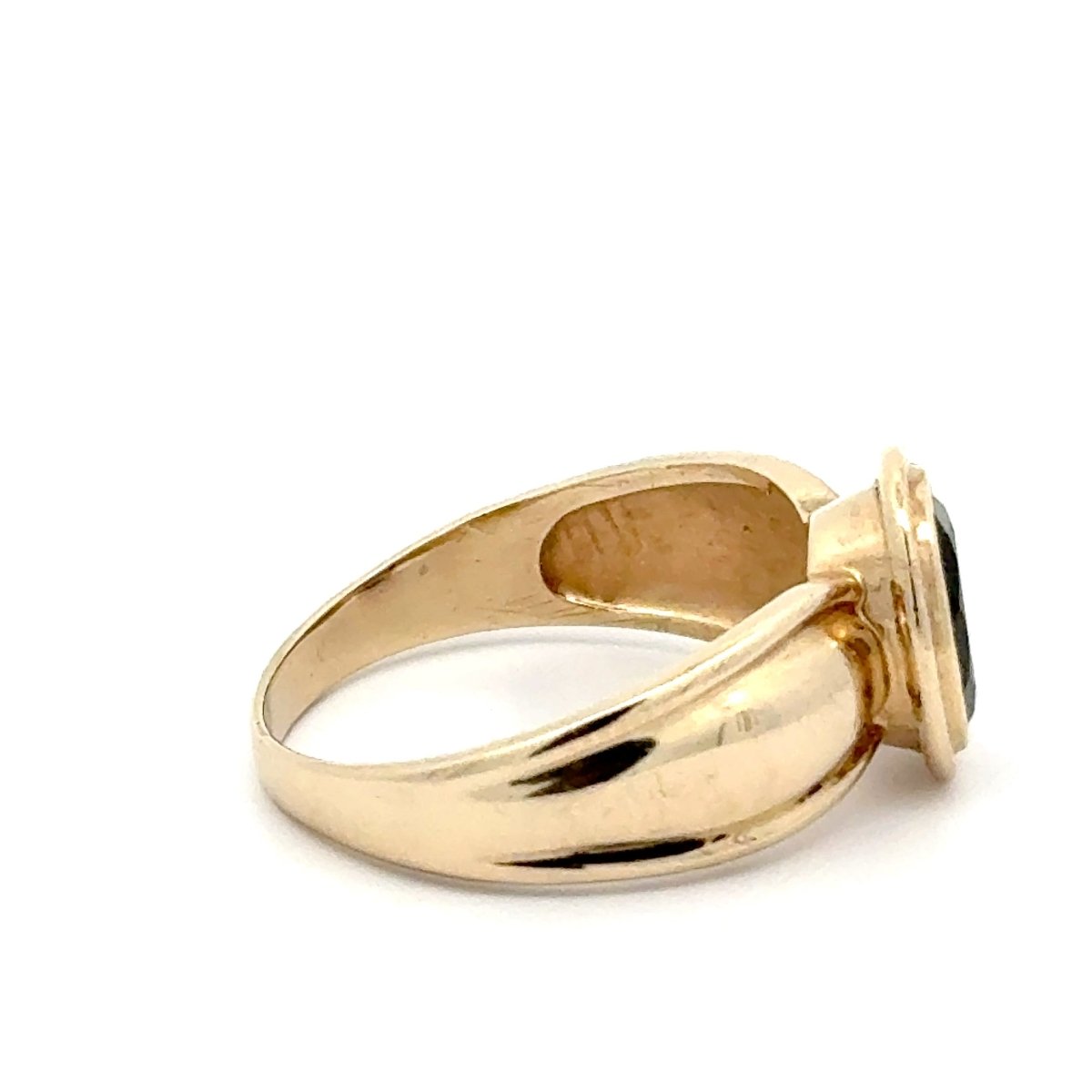 9ct Oval Purple Bezel-Set Solitaire Ring in Yellow Gold - Mega Cash Sydney