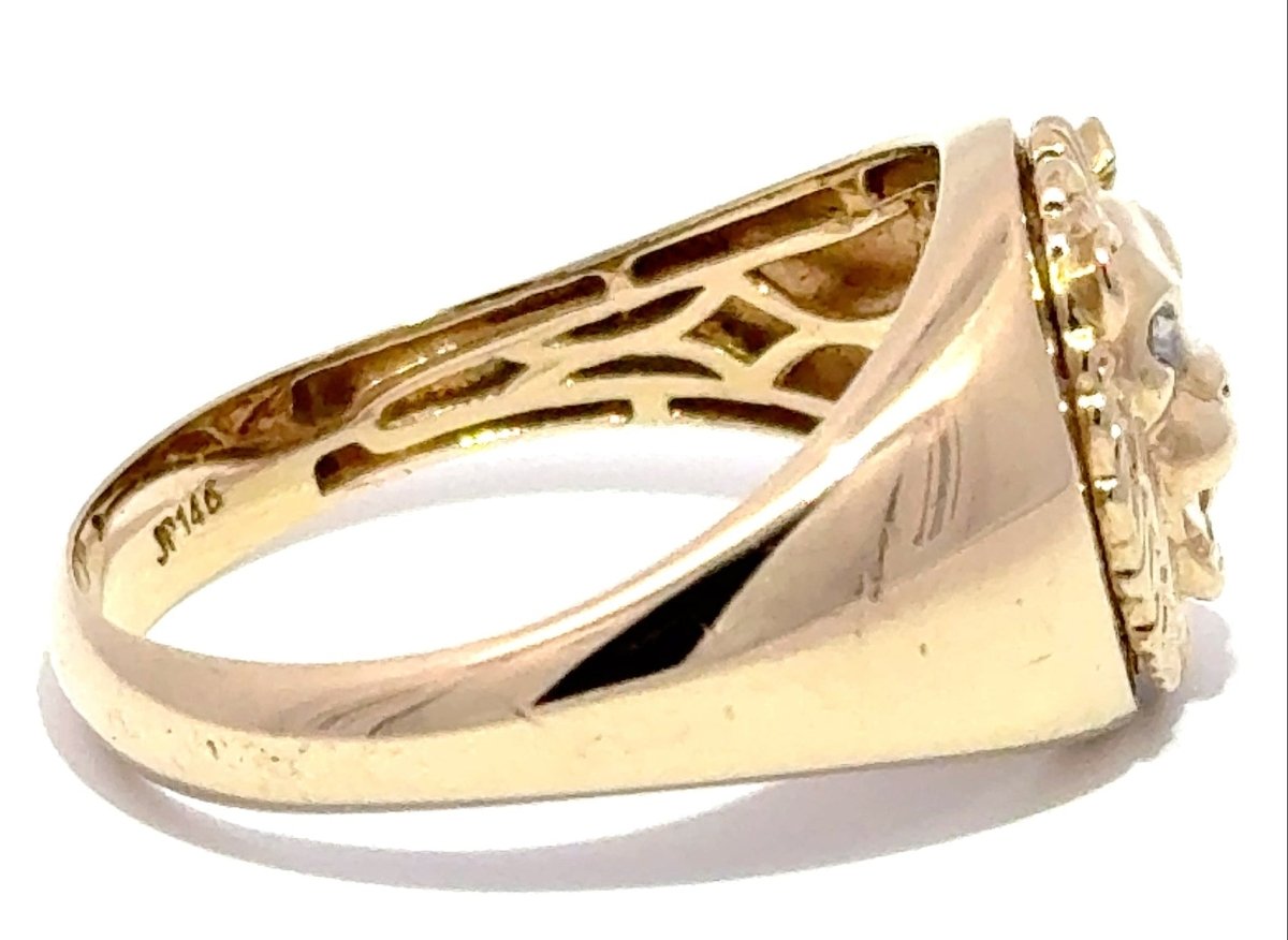 9ct Yellow Gold Lion Head Signet Ring with Diamond Eyes - Mega Cash Sydney